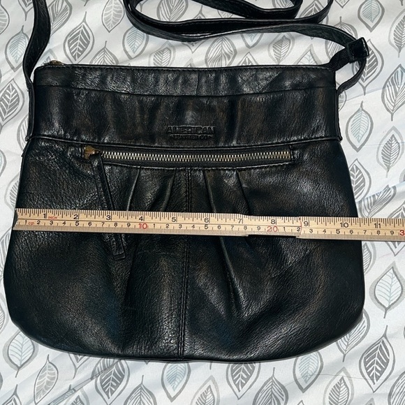 American Leather Co. Black
Leather Crossbody Bag Purse - Picture 7 of 7